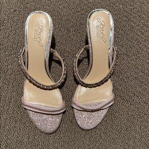 Jewel Badgley Mischka Glitter Heels - Light Pink